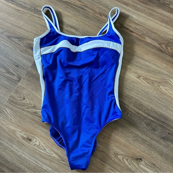Miraclesuit Womens One Piece Swimsuit 12? Blue Built In Bra Side Stripe Beach - Picture 1 of 9
